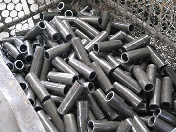 Ein guter Preis. Nahtloses Kohlenstoff-und legierterstahl-mechanisches Rohr, das 450mm Durchmesser maschinell bearbeitet Online