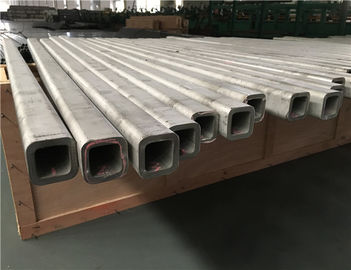 Ein guter Preis. Nahtloses Edelstahl-Vierkantrohr 2000-12000mm Material 304 316 Online