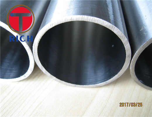 Ein guter Preis. ASTM A213 rostfreie ferritische und Austentic legiert Stahl-Rohre für Kessel und Wärmetauscher Online